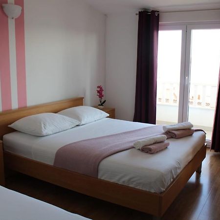 Apartments Renata Seget Donji ภายนอก รูปภาพ