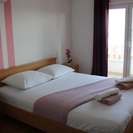 Apartments Renata Seget Donji ภายนอก รูปภาพ