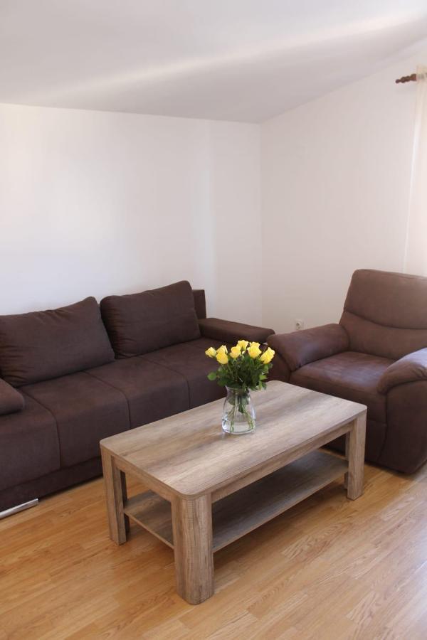 Apartments Renata Seget Donji ภายนอก รูปภาพ