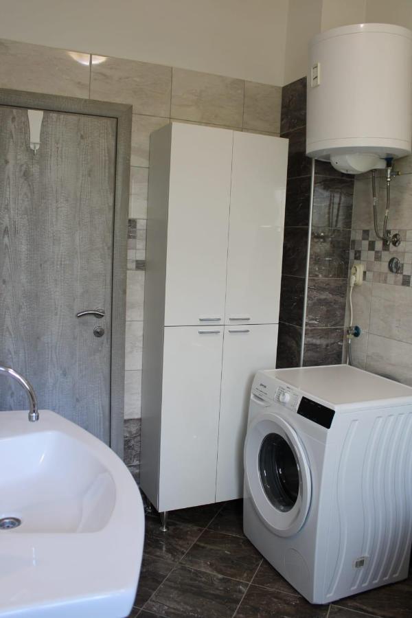 Apartments Renata Seget Donji ภายนอก รูปภาพ